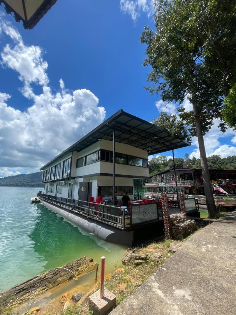 YAYA VIP HOUSEBOAT STANDARD 3 HARI 2 MALAM