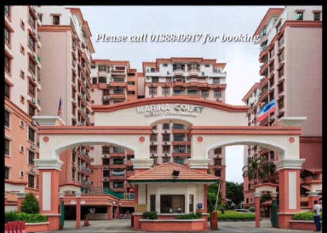 HOMESTAY MARINA COURT